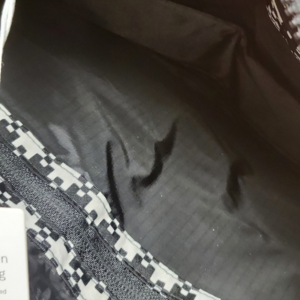 NWT BAGGU BLACK AND WHITE PIXEL GINGHAM MEDIUM CRESCENT BAG - Picture 4 of 5